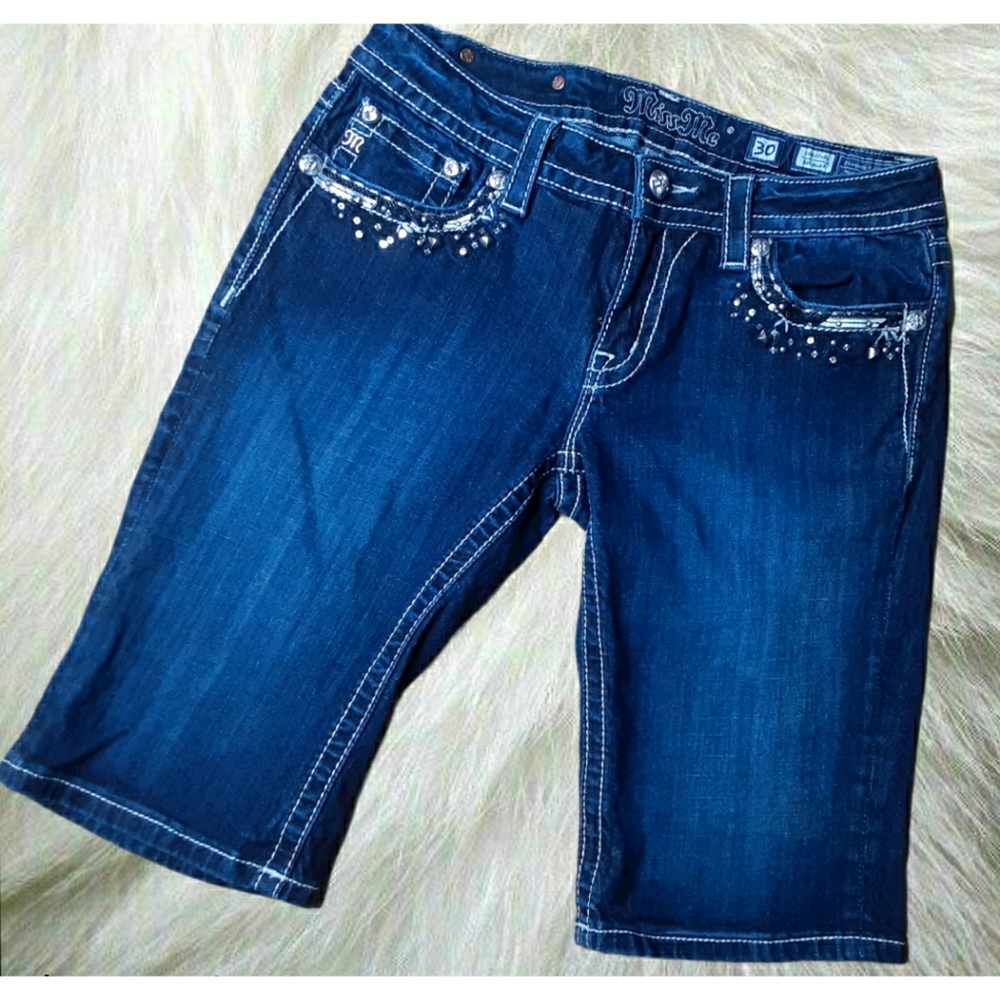 MissMe Signature Bermuda Studded Shorts Size 30